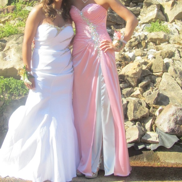 🔥🔥🔥Tony Bowls LeGala Prom Dress🔥🔥🔥 - Picture 7 of 8